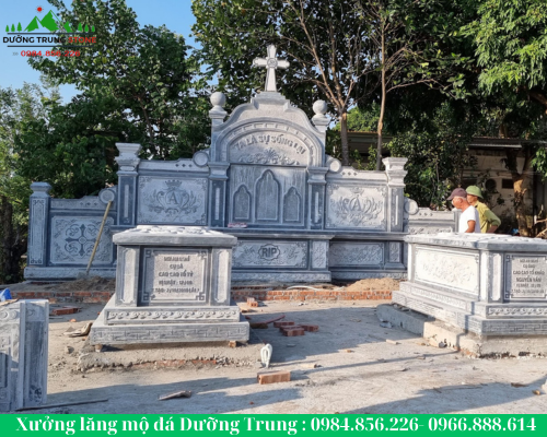 Mộ đạo bằng đá 02