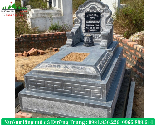 Mộ tam cấp 10